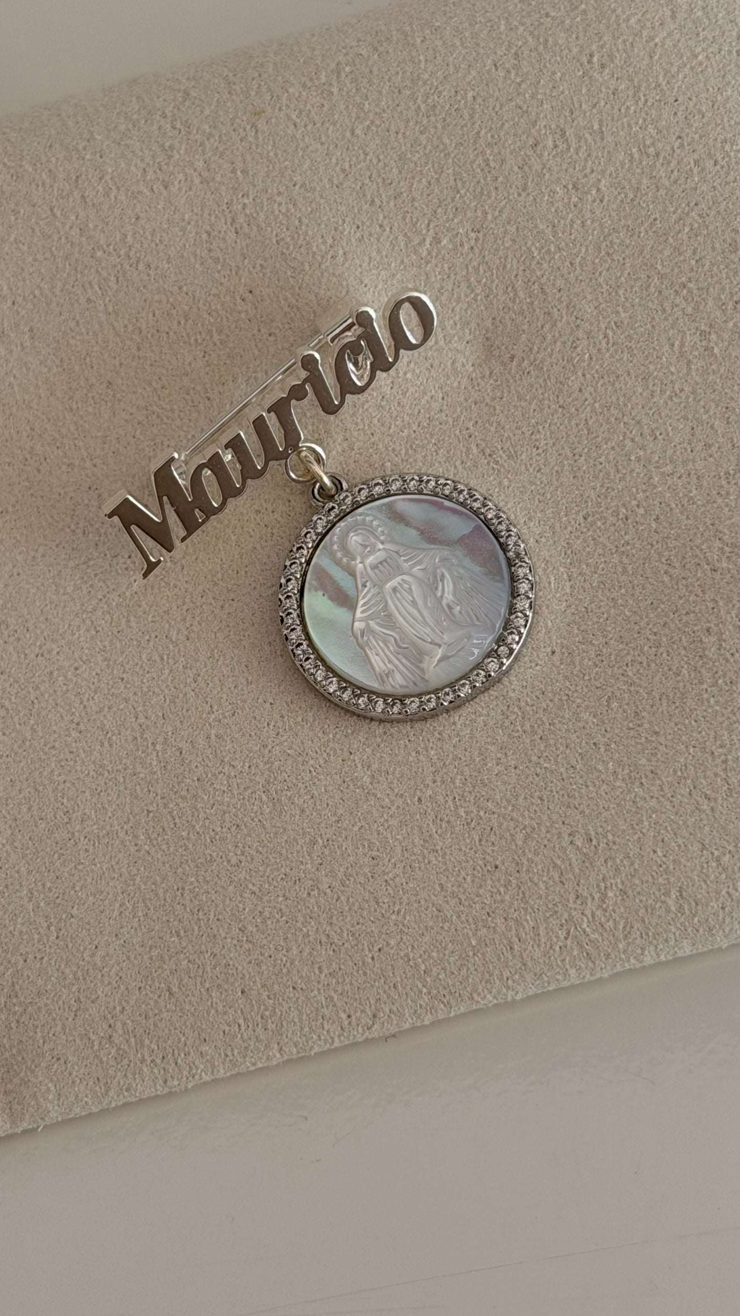 Baby Pin Personalizado Mauricio