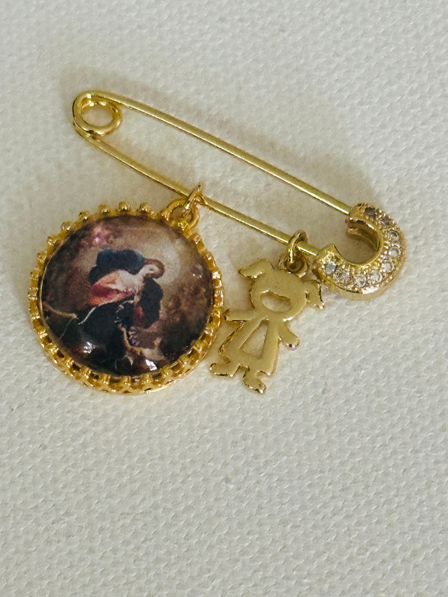 Pin Virgen Desatanudos