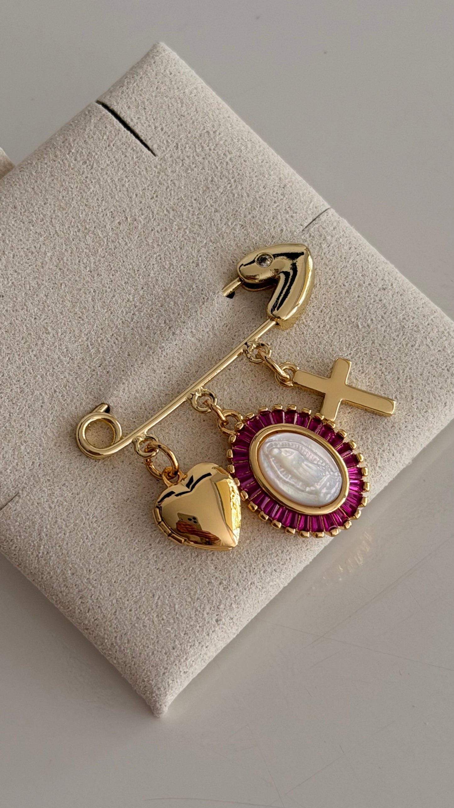 Baby Pin Rubi Guadalupe