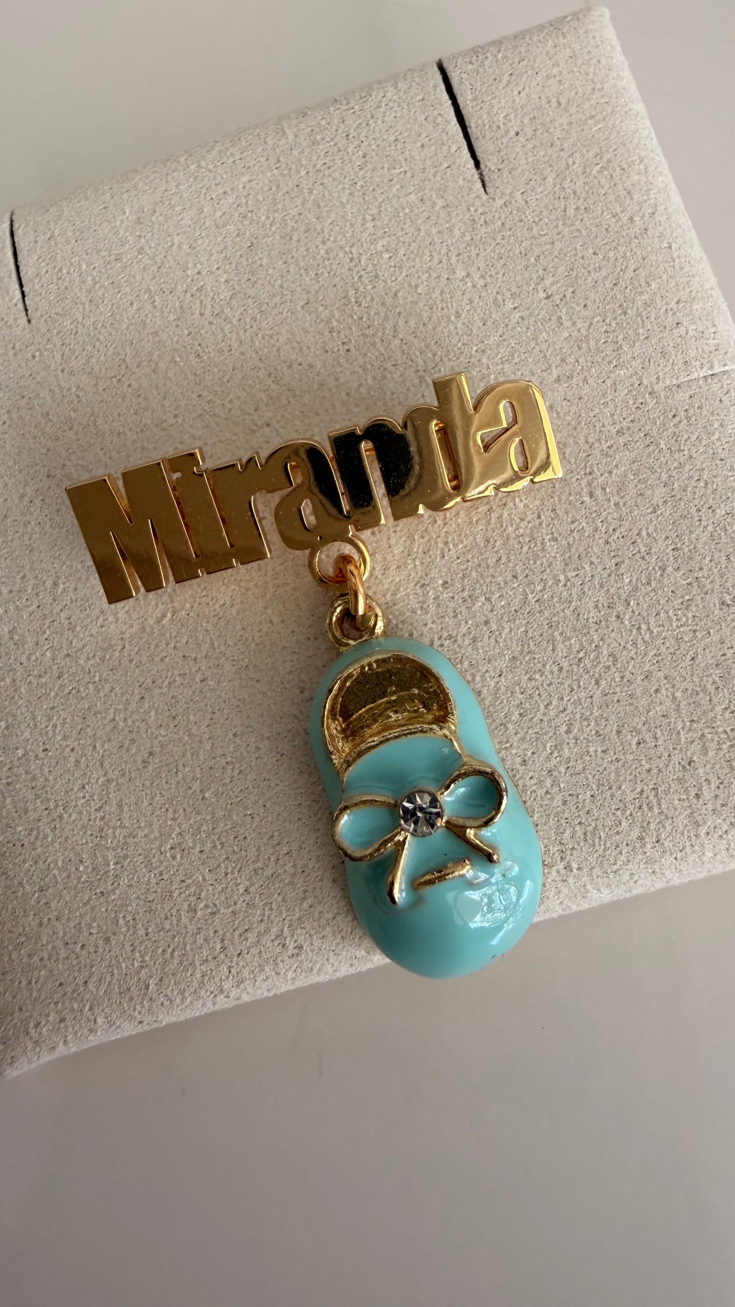 Baby Pin Personalizado Miranda