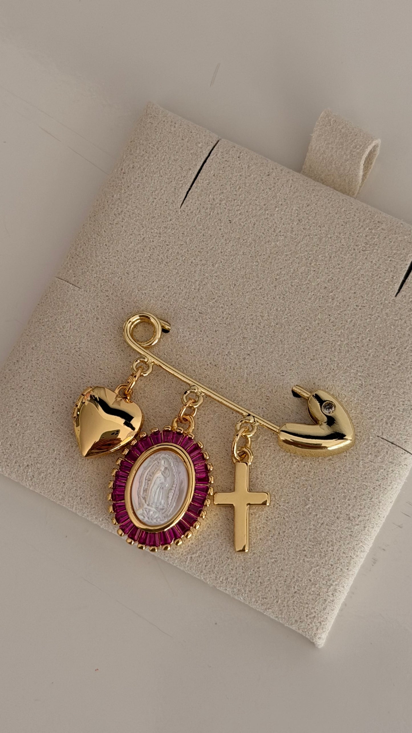 Baby Pin Rubi Guadalupe