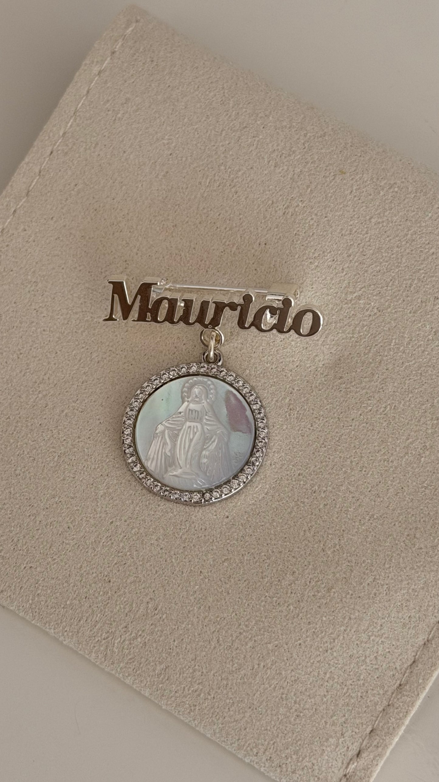 Baby Pin Personalizado Mauricio