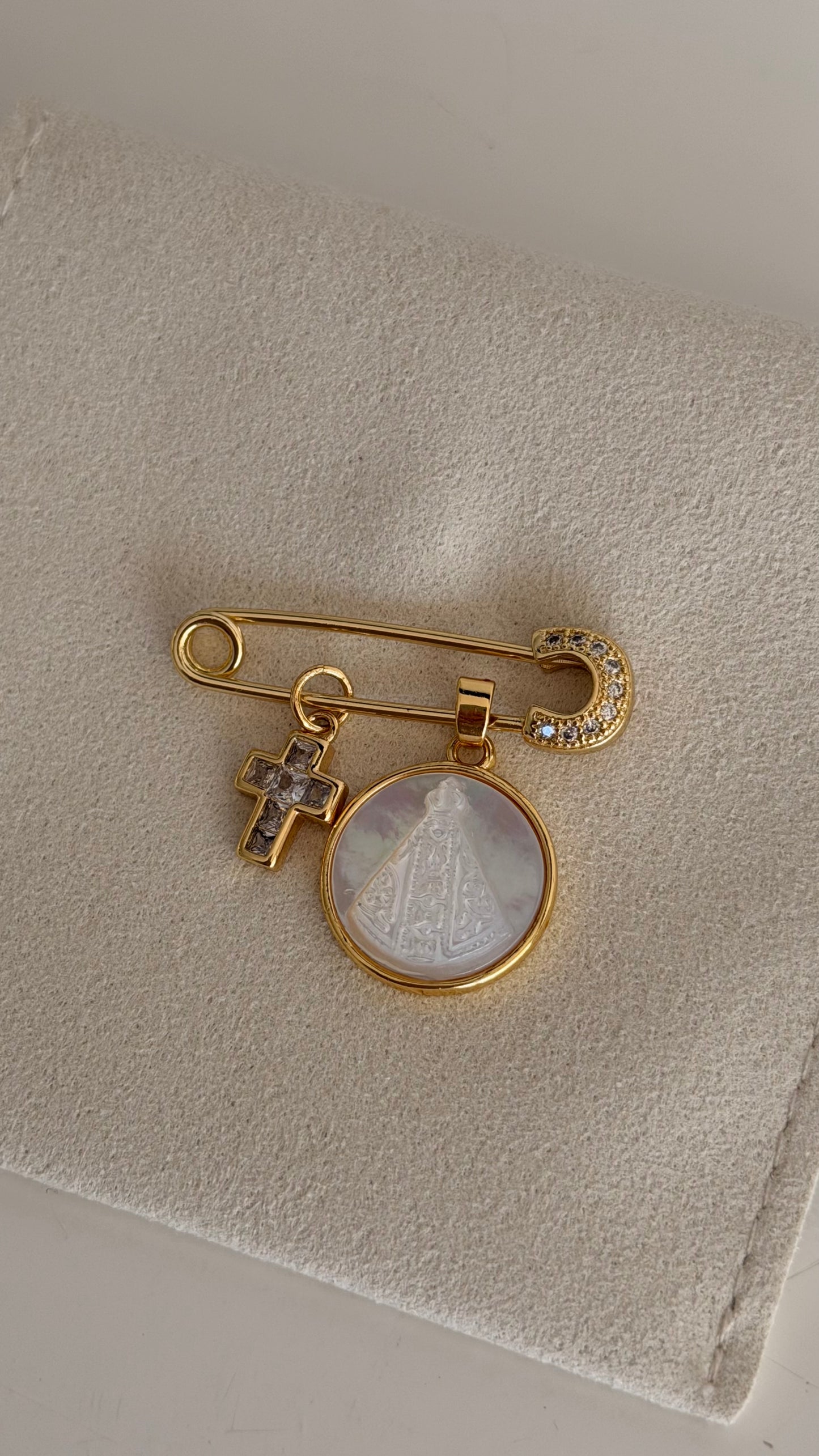 Baby pin Valle con Cruz