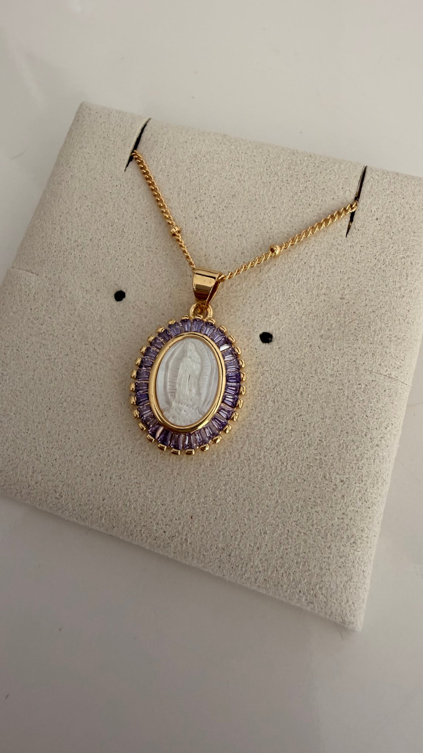 Chain violeta Guadalupe